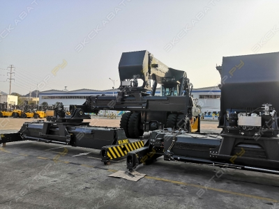 Liugong CLG2450H [2]