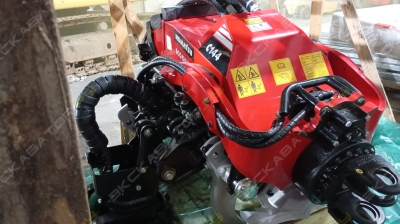 Komatsu C144 [0]