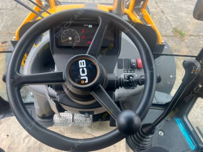 JCB 3CX [3]