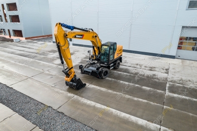 Sany SY215W [1]