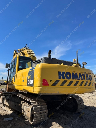 Komatsu PC300-8M0 [2]