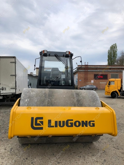 LiuGong CLG6616E [1]