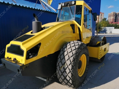 Bomag BW 216 D-40 [1]