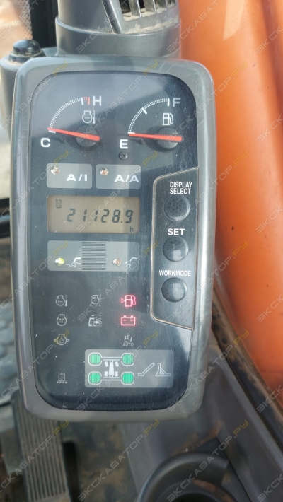 Hitachi ZX160W [4]