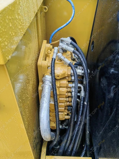 Caterpillar 307 [1]