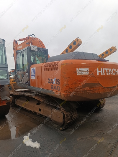 Hitachi ZX240-5G [2]