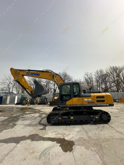 XCMG XE260D [2]