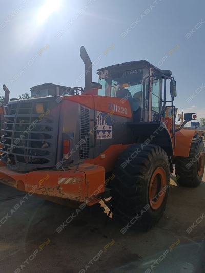 Hitachi ZW 220 [1]
