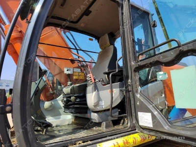 Hitachi ZX210K [2]