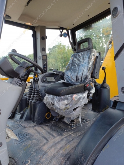 JCB 3CX [3]
