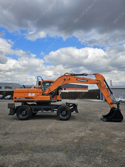 Doosan DX140W [4]