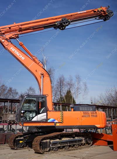 Hitachi ZX330-5A [2]