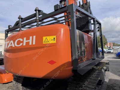 Hitachi ZX225LC [3]