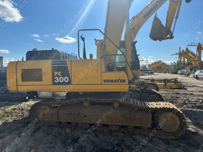 Komatsu PC300-8M0 [4]