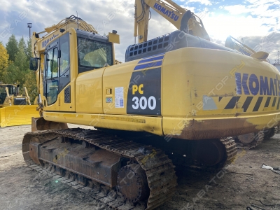 Komatsu PC300-8M0 [4]