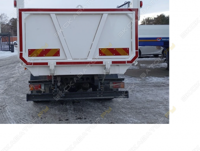 Isuzu Elf [4]