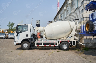 Isuzu P700 [1]