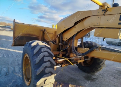 SEM 922AWD [2]
