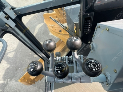 SEM 922AWD [3]