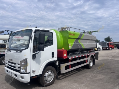 Isuzu P700 [0]