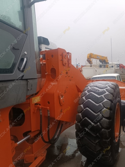 Hitachi ZW 220 [0]