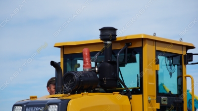 Beezone B906T [4]