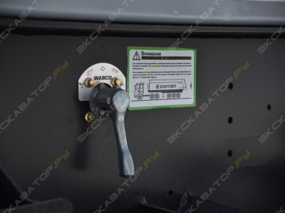 Shacman EXQ9408-RU-ZUX [4]