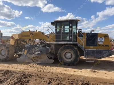 XCMG XLZ2103S [3]