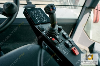 Dynapac CC624HF [2]