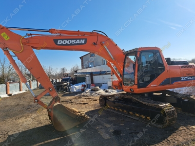 Doosan SOLAR 225NLC-V [1]