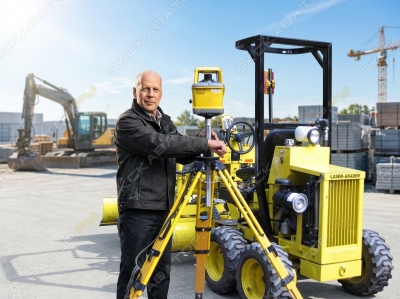 Laser-Grader 106-6WD [2]
