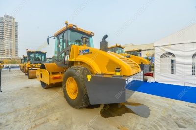 XCMG XS143 [3]