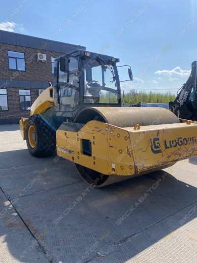 LiuGong CLG6618E [4]