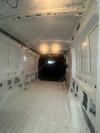 Ford Transit L2H3 [3]