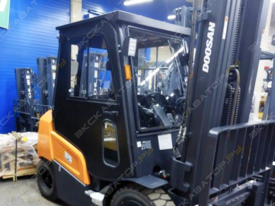 Кабина на вилочный погрузчик Doosan 3т NX Plus [1]