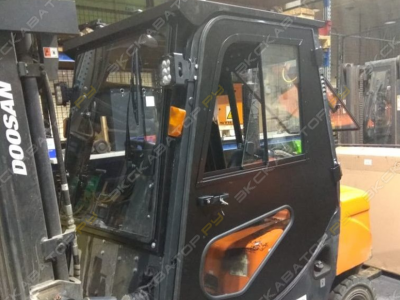 Кабина на вилочный погрузчик Doosan 2-3т G Plus [1]